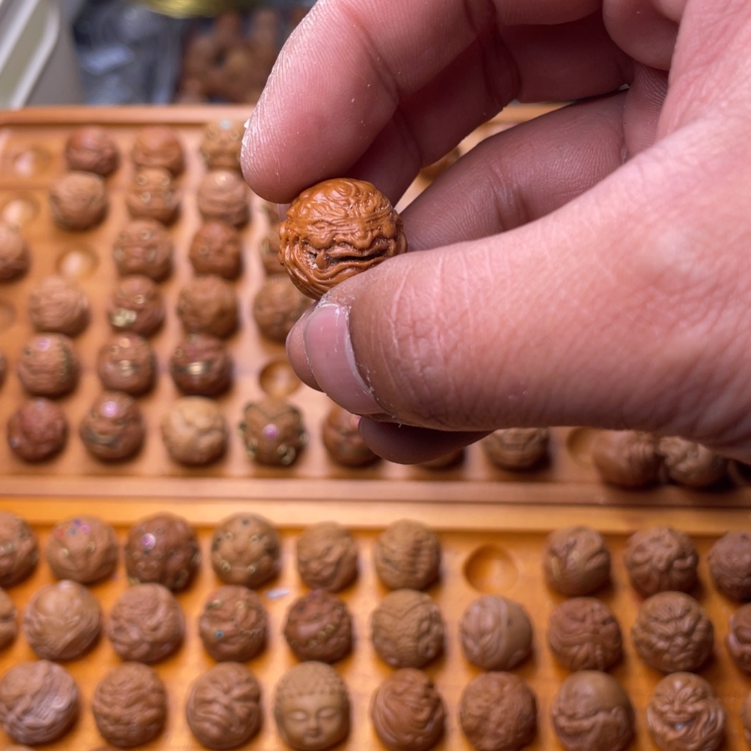 小***霏猴头核桃吊坠猴头核桃素款盲僧