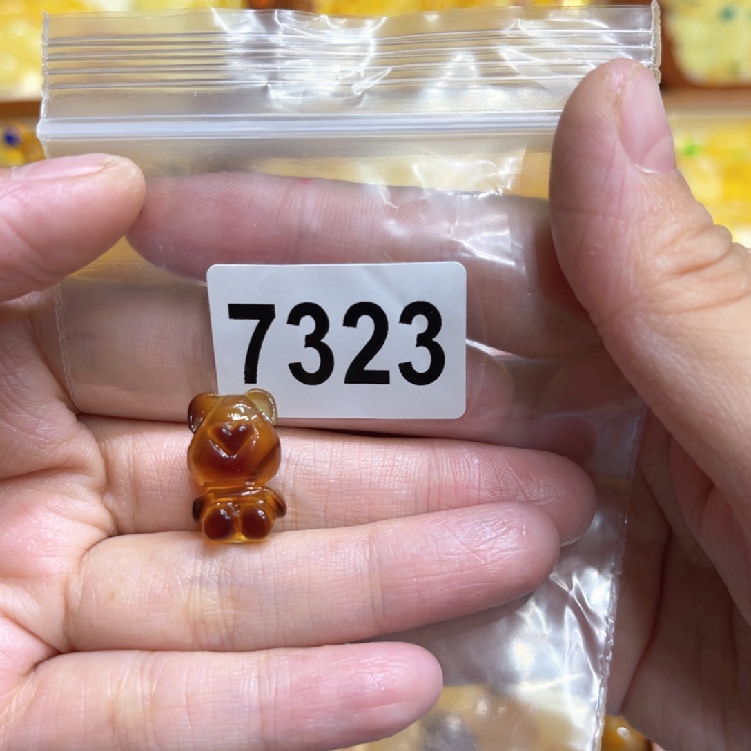琥珀颈饰未镶嵌蜜蜡