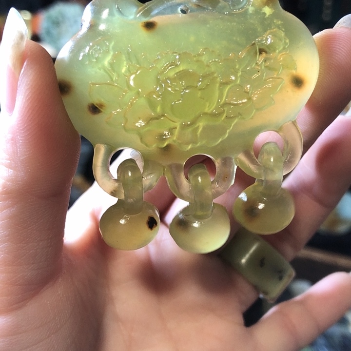 岫玉未镶嵌岫玉挂件