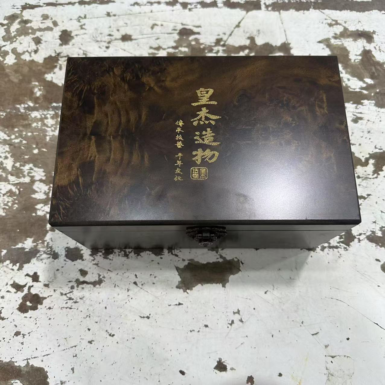 @@@@@@@@@@@@@银上作画四方神兽鎏银一壶两杯