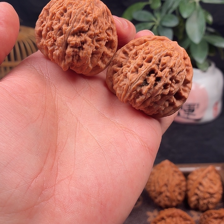 吹***！文玩核桃吊坠四座楼