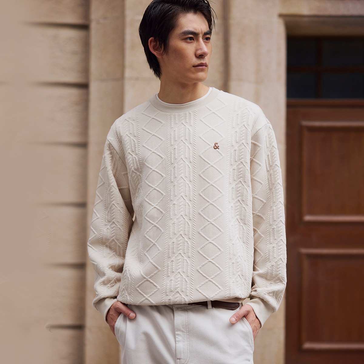 杰克琼斯男装秋季卫衣纯色肌理感提花针织胸前刺绣百搭款长袖上衣