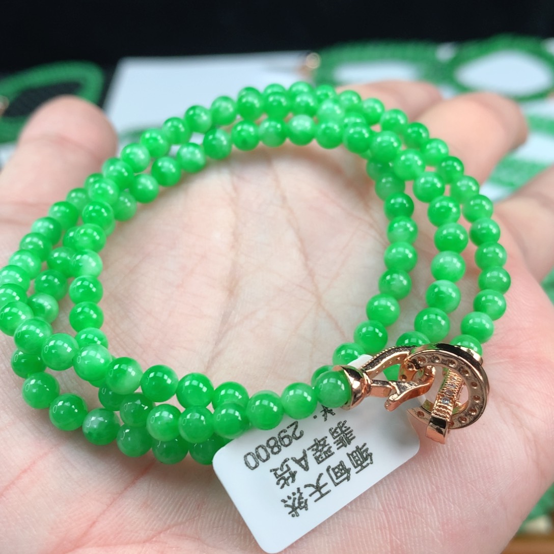 翡翠手链未镶嵌翡翠