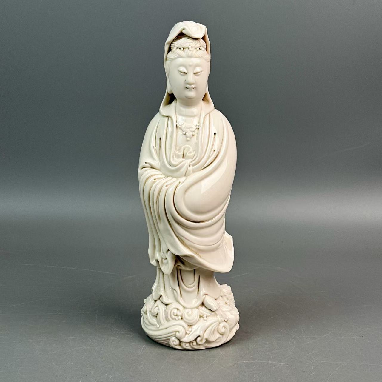 明德化窑何朝宗款观音造像