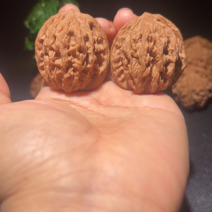 文玩核桃吊坠文玩核桃吊坠麦穗虎头40