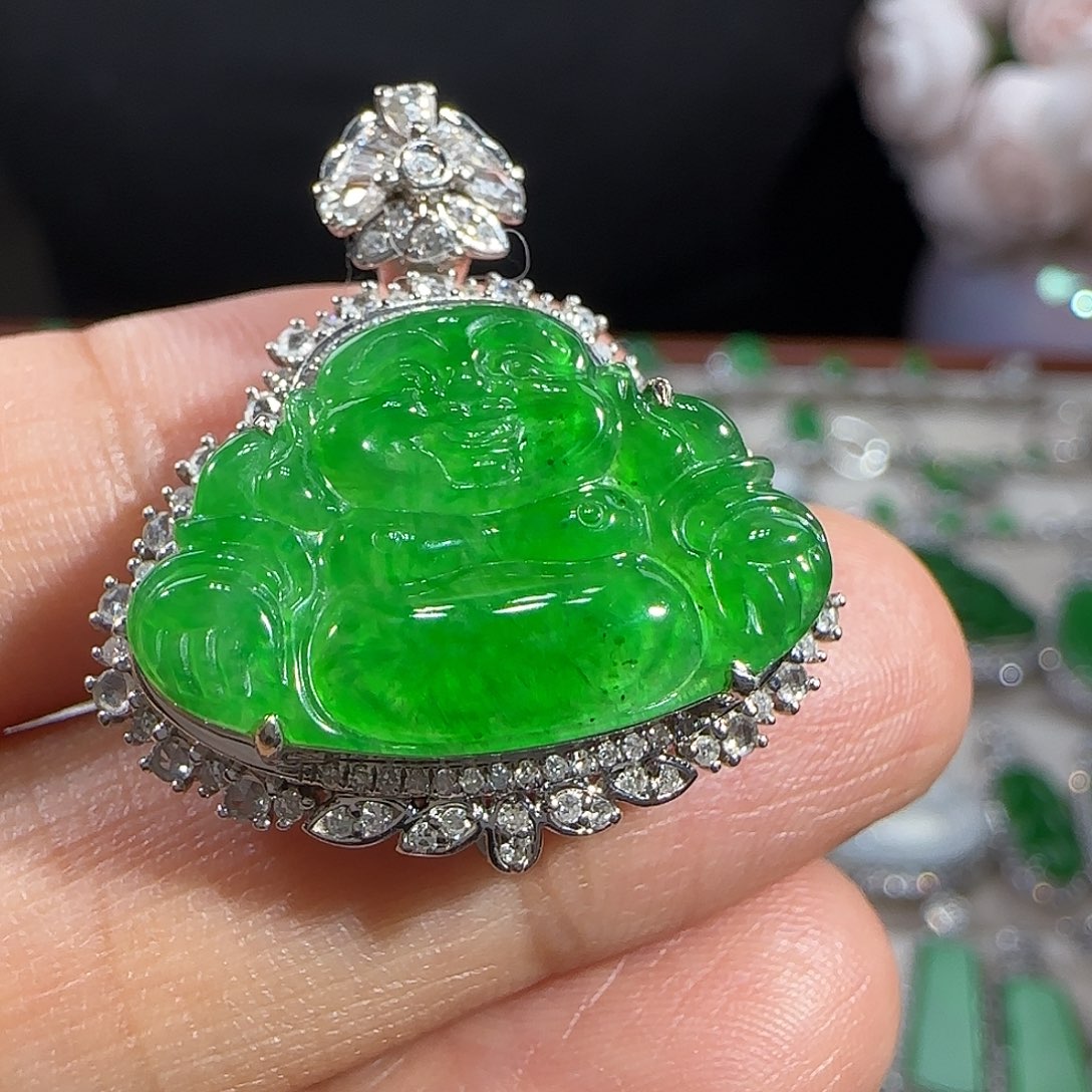 翡翠吊坠(不含链)18K金镶嵌