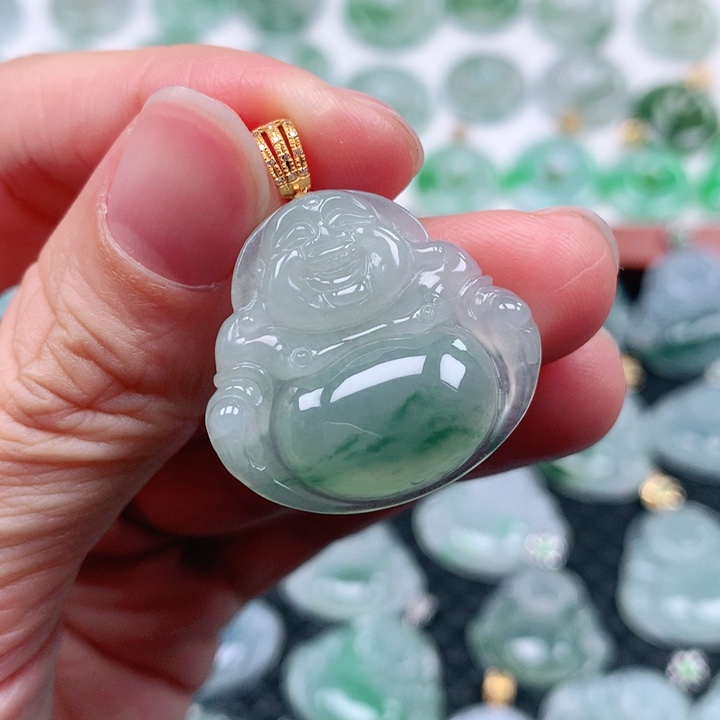 翡翠吊坠(不含链)18K金镶嵌请****?