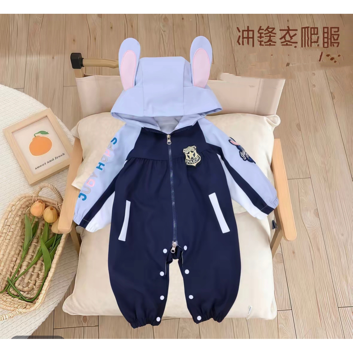 新款男女宝春秋款可爱刺绣兔耳朵简约百搭冲锋衣连体爬服哈衣