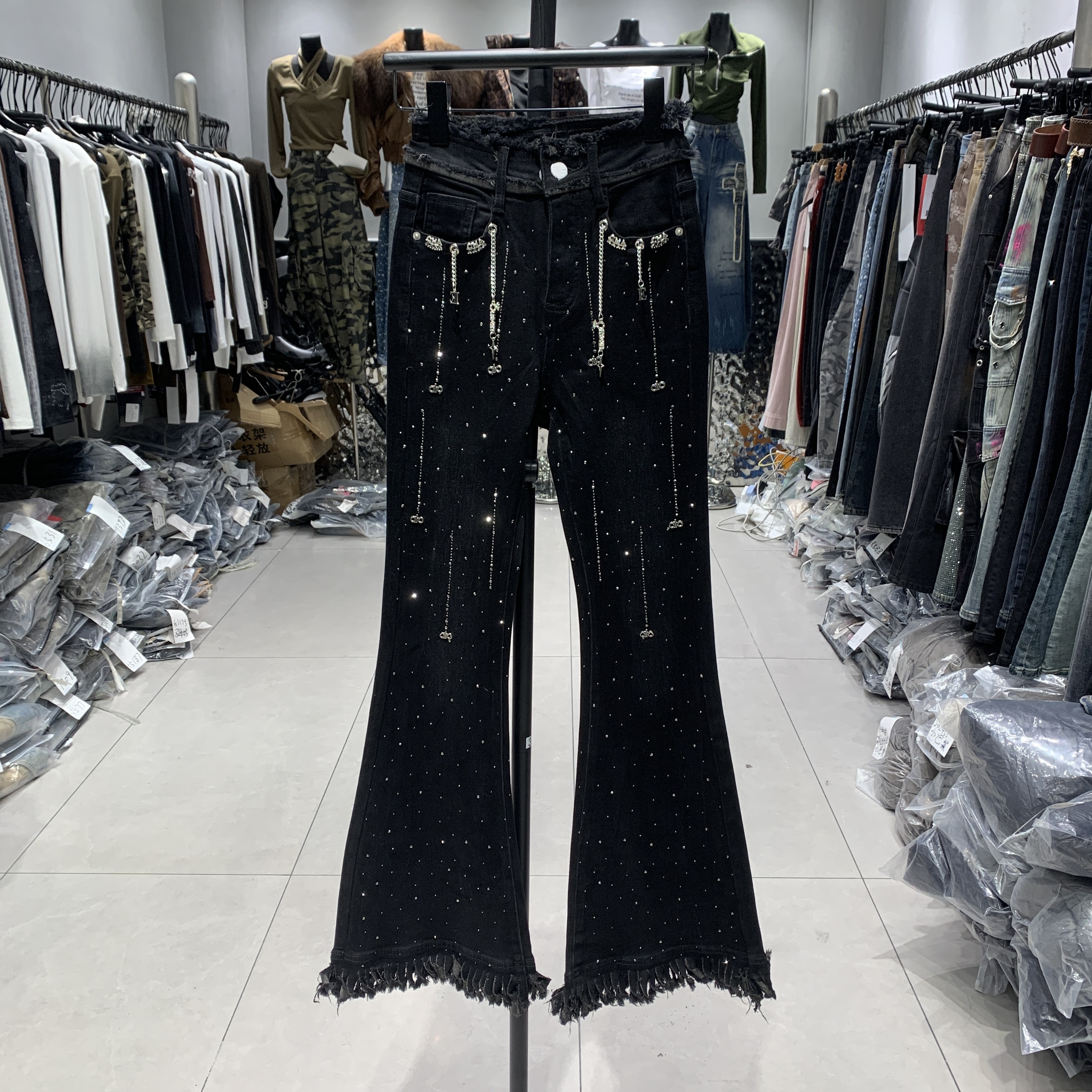 新款加绒保暖柔软喇叭裤重工高腰秋冬女小香风牛仔裤加绒裤子烫钻