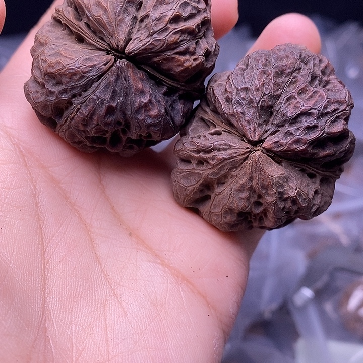 吊坠文玩核桃   100