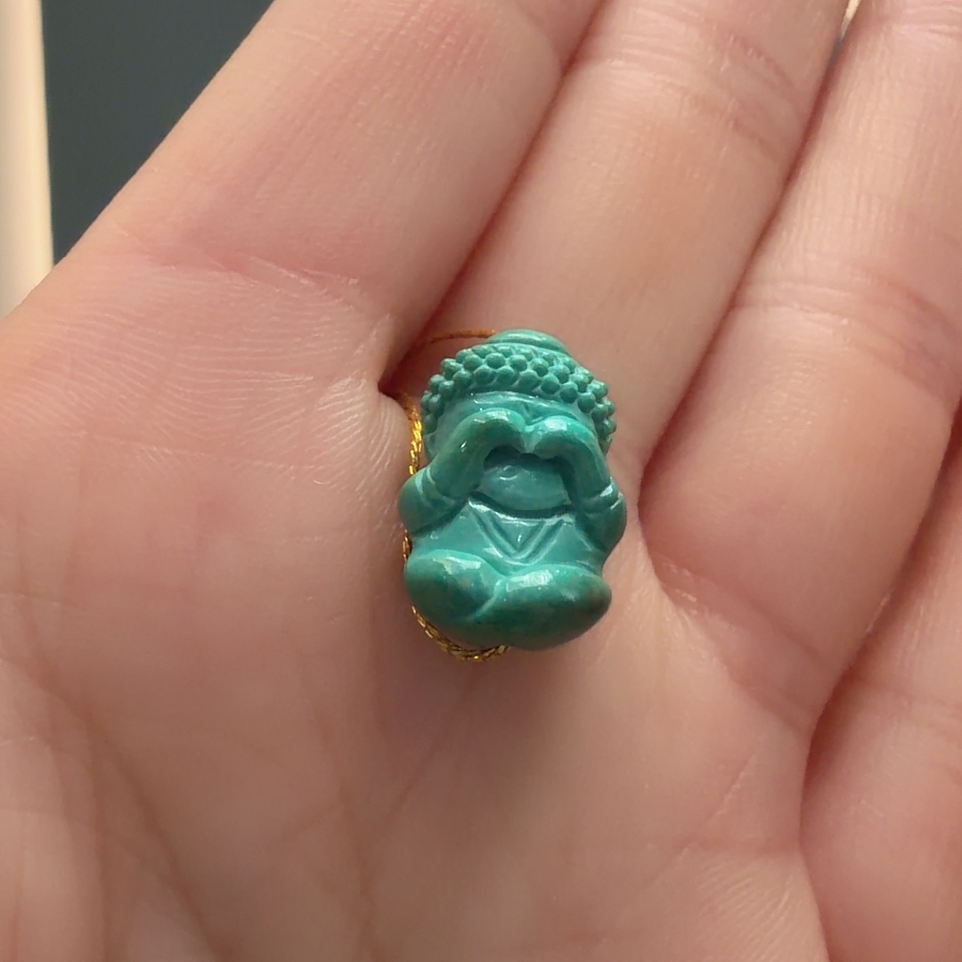 绿松石未镶嵌颈饰