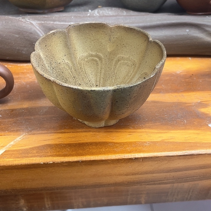 紫砂茶壶处理一把