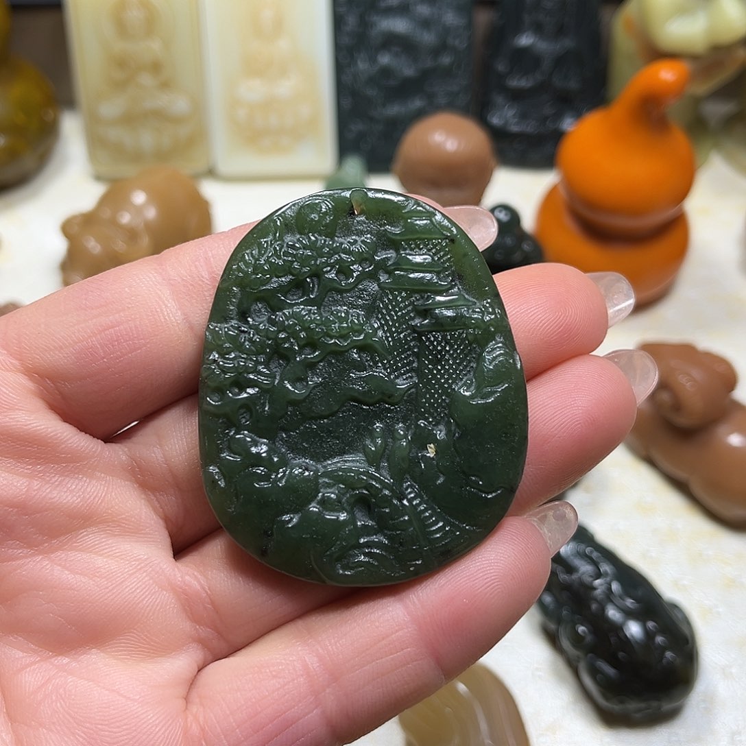 白玉菩提吊坠白玉菩提吊坠