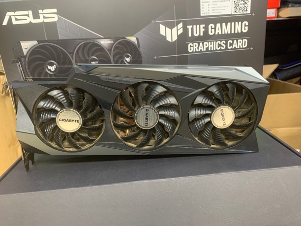 95新 Gigabyte/技嘉 技嘉魔鹰3080显存10G。22年 成色新