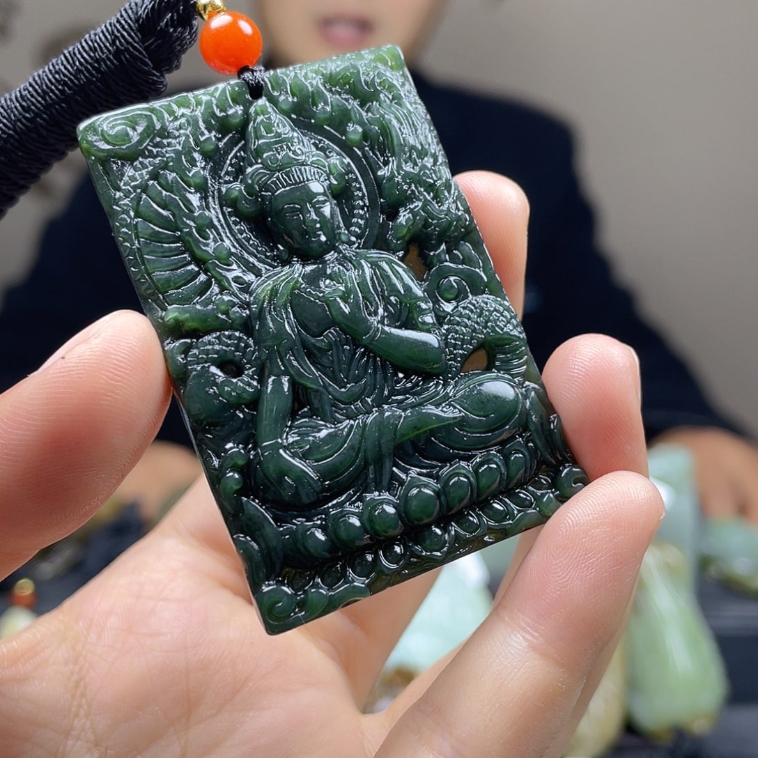 和田玉未镶嵌颈饰