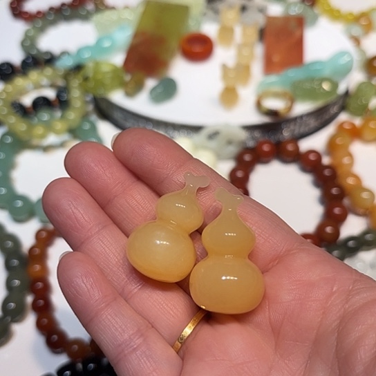 贪***蛇蛇纹石玉未镶嵌手串