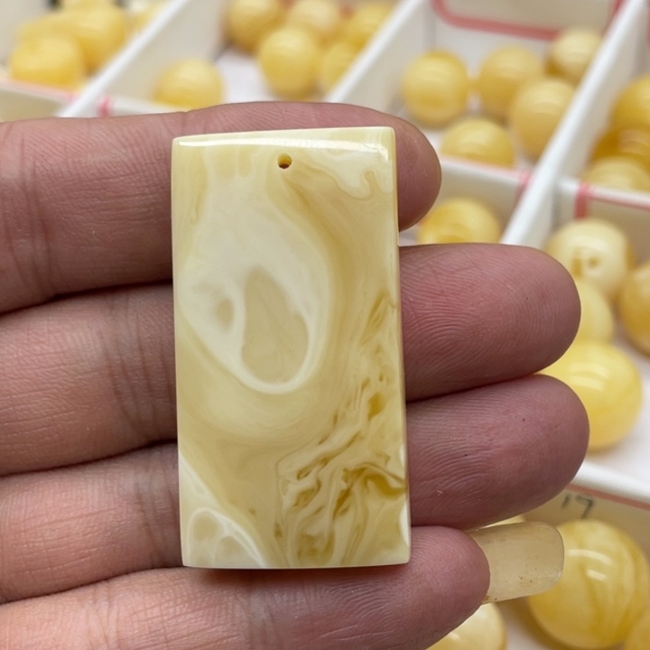 未镶嵌琥珀裸石牌子