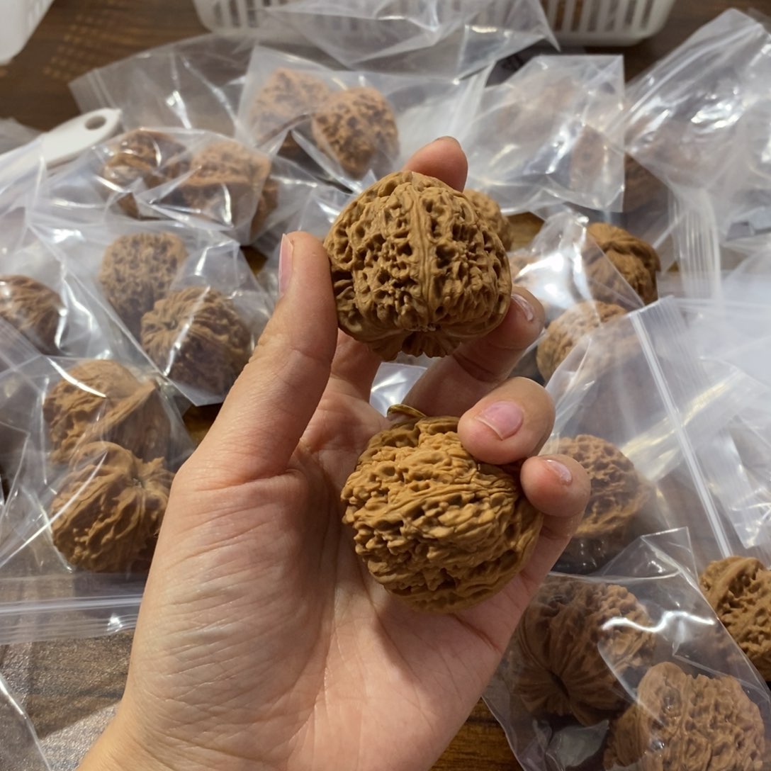 文玩核桃吊坠Y****6南疆288