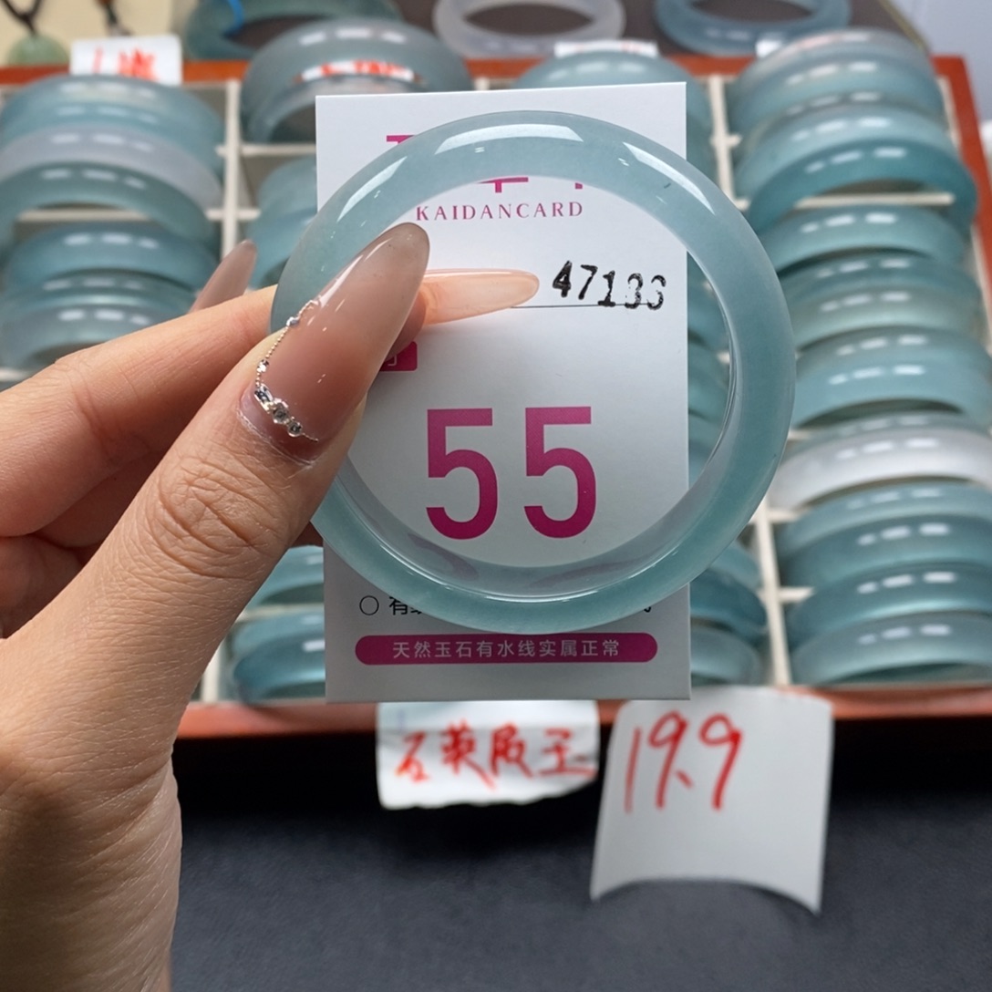 石英质玉未镶嵌手镯