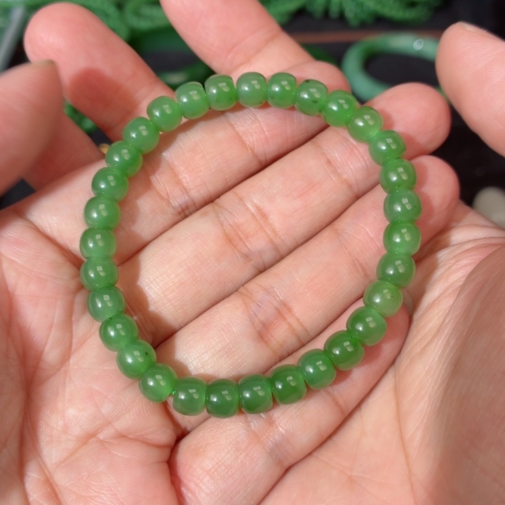 和田玉（碧玉）未镶嵌手链