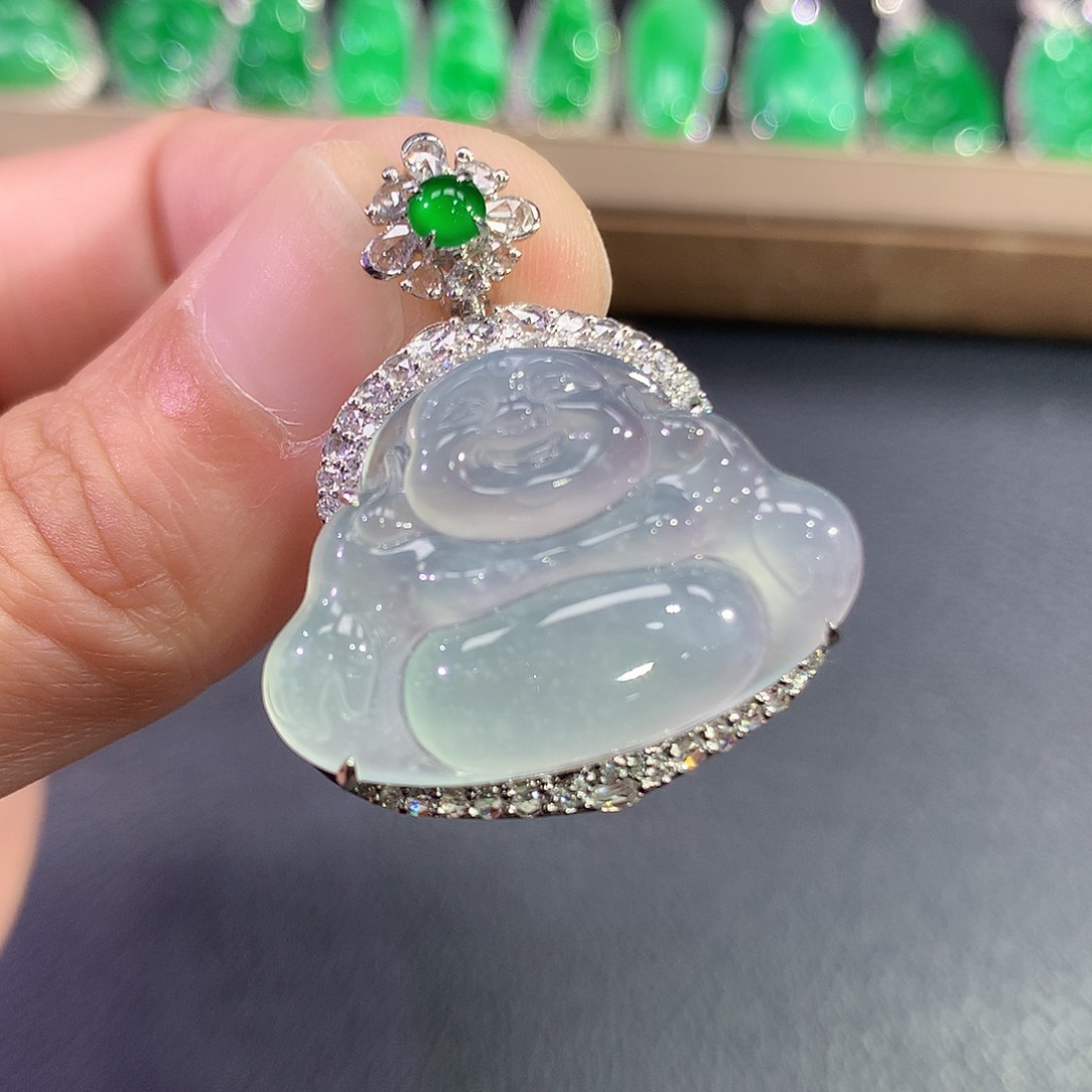 翡翠18K金镶嵌吊坠(赠链)