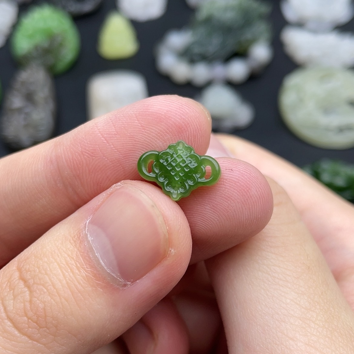 【闪购商品】颈饰未镶嵌和田玉