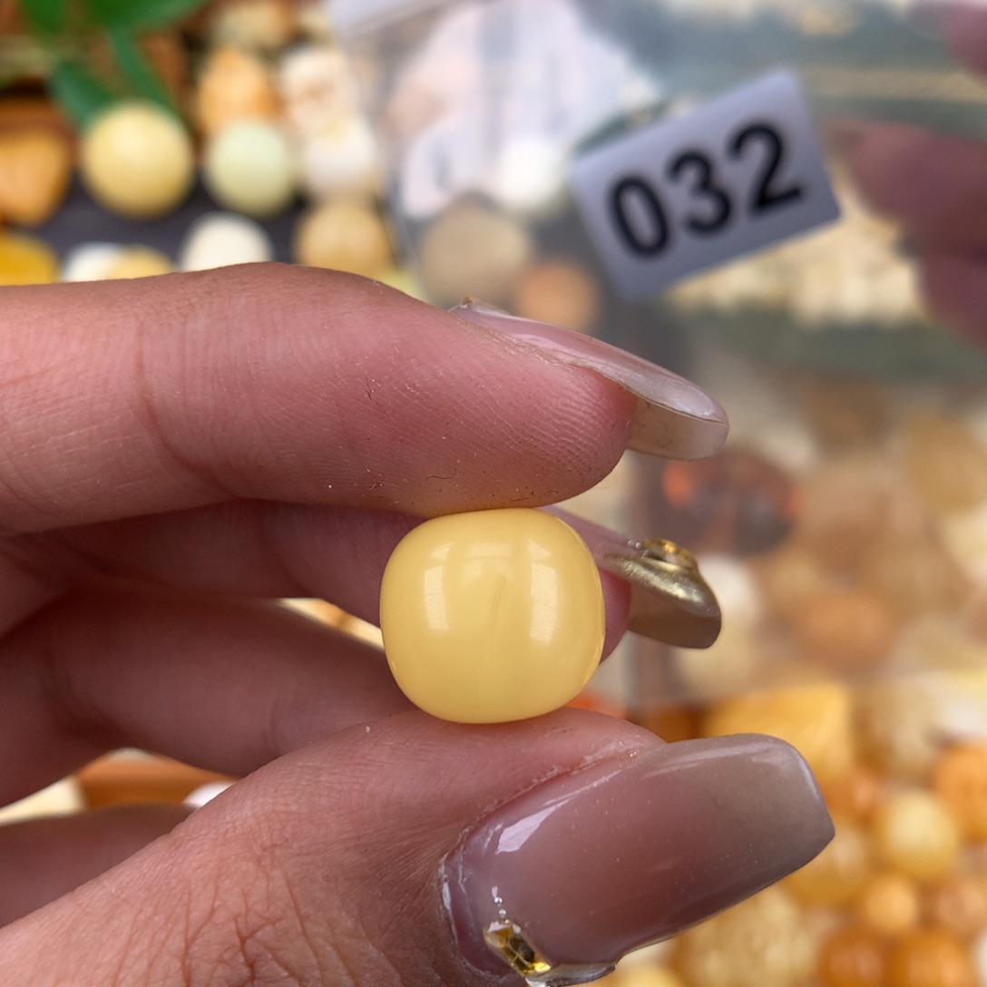 琥珀珠宝奇石未镶嵌12.3