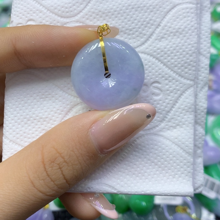 颈饰18K金镶嵌翡翠