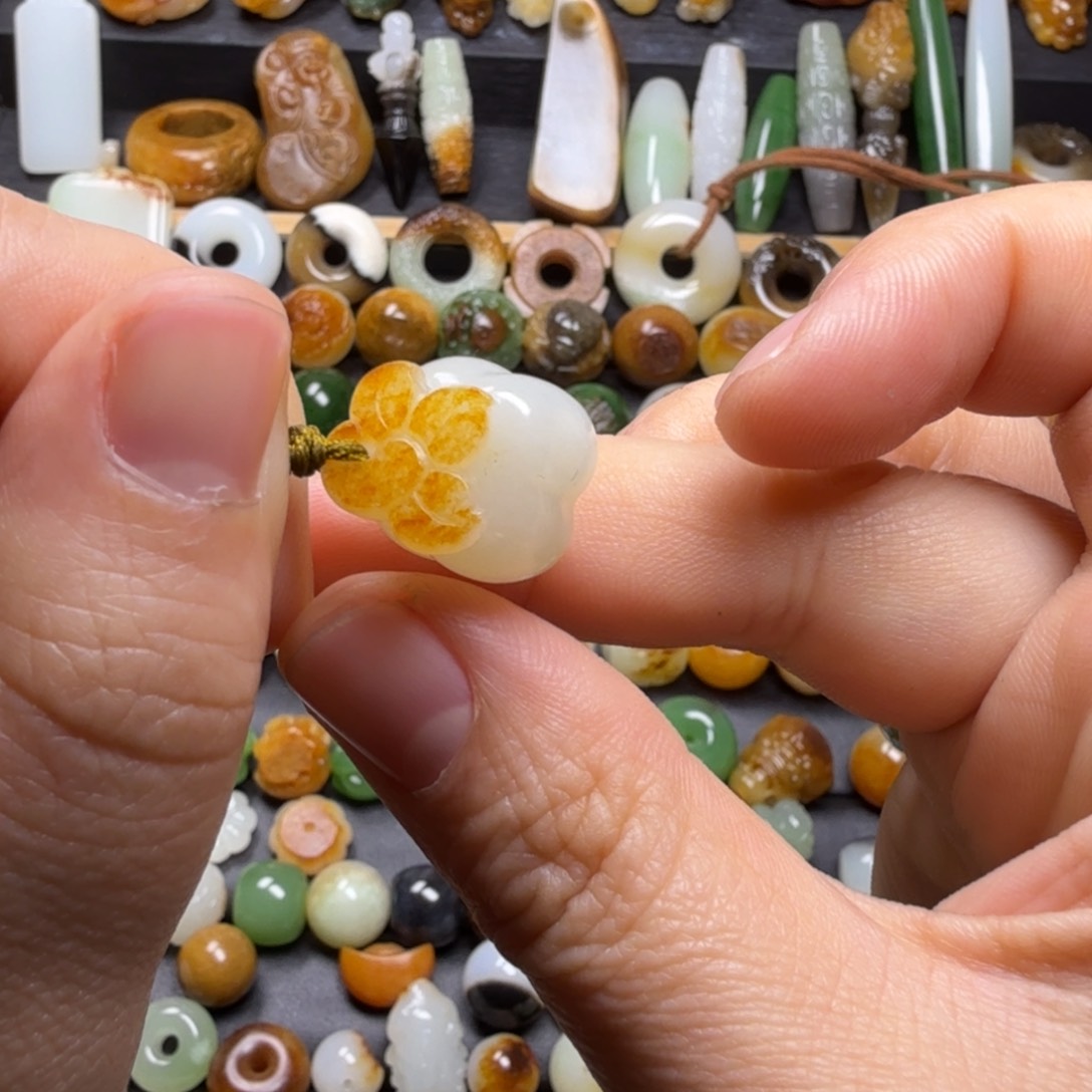 和田玉配饰未镶嵌中**庆