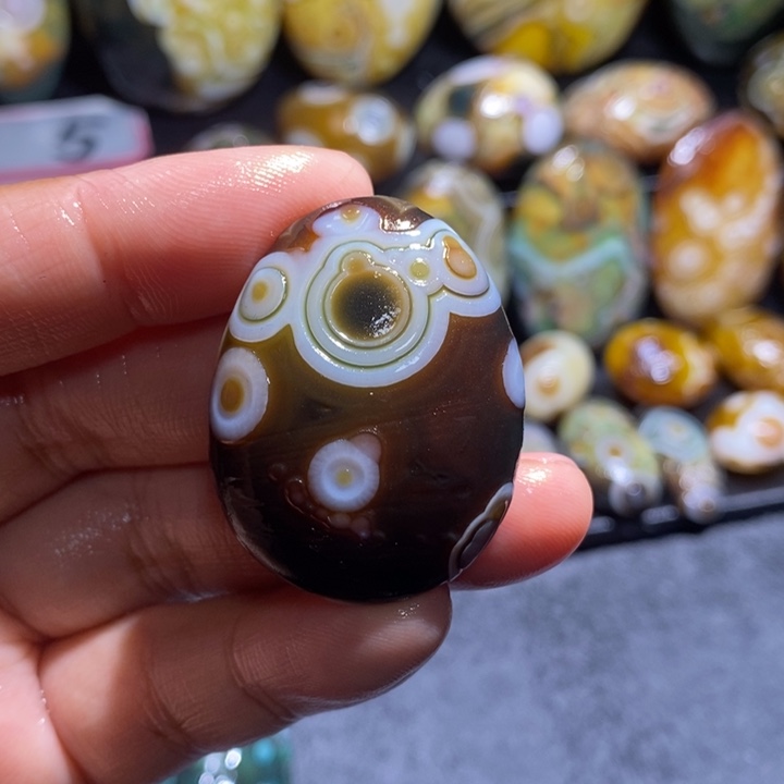 玛瑙/玉髓未镶嵌珠宝奇石91