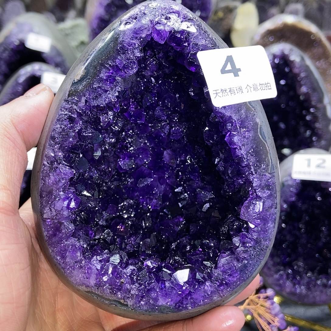 【闪购商品】紫晶大型摆件（非配饰）未镶嵌恺**娘