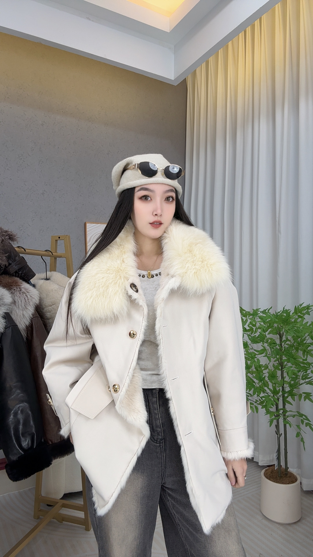 【兔毛双面穿】休闲时尚韩版狐狸大毛领冬季女款外套