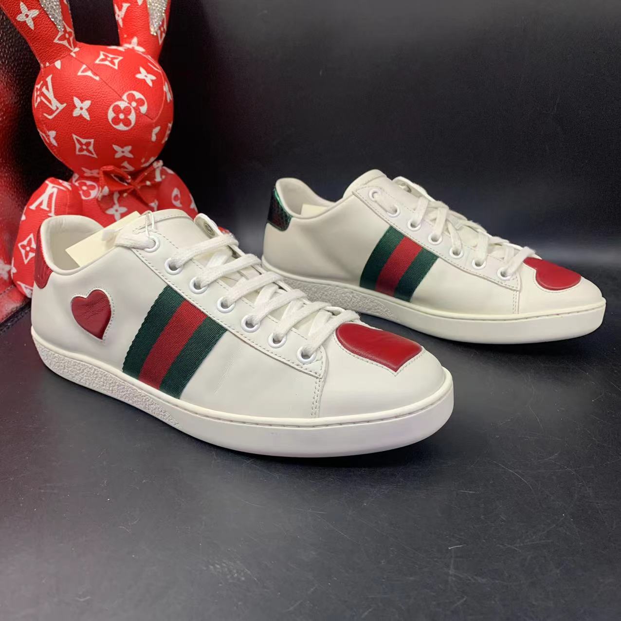 95新 GUCCI/古驰 【AO福利】37.5欧码 男士爱心ace小白鞋uu020
