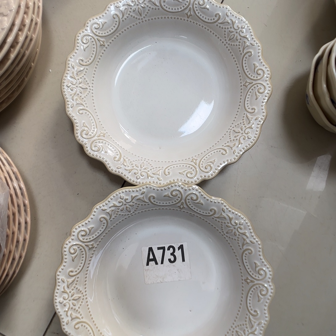 瓷片瑕疵特价陶瓷深盘