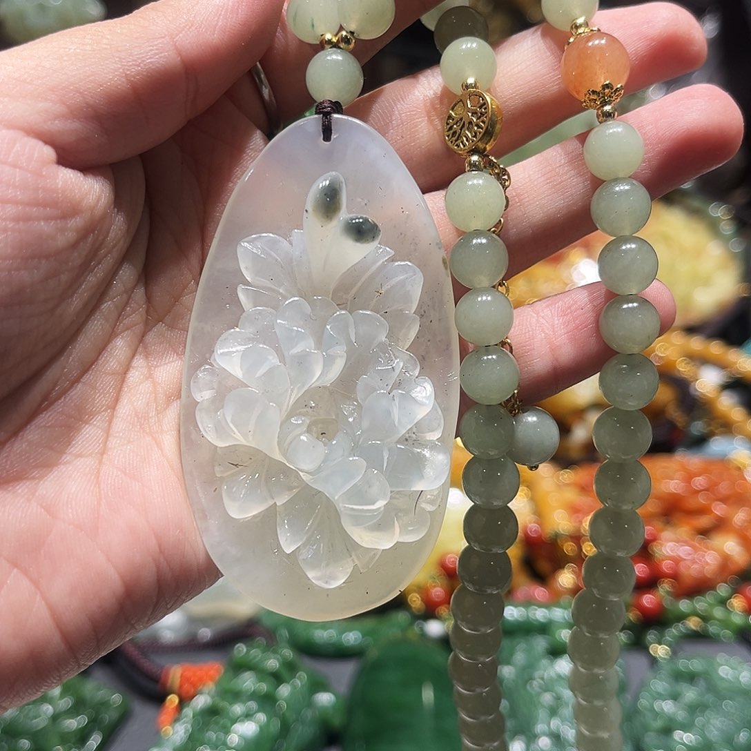 未镶嵌岫玉毛衣链