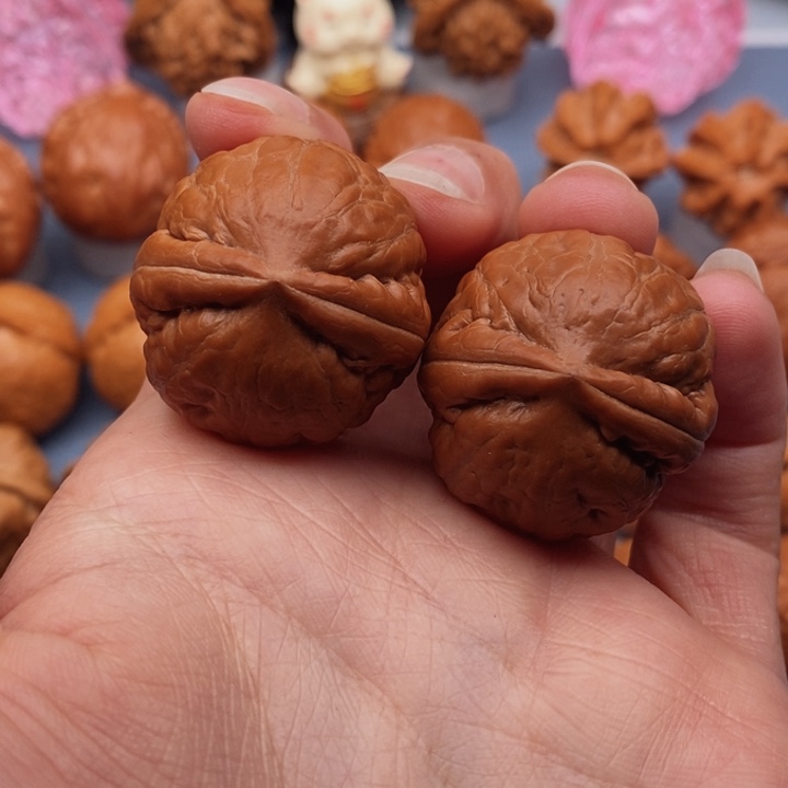 文玩核桃把件虎头