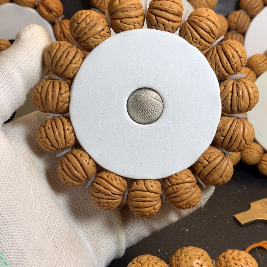 桃核手串19尺金鱼肚