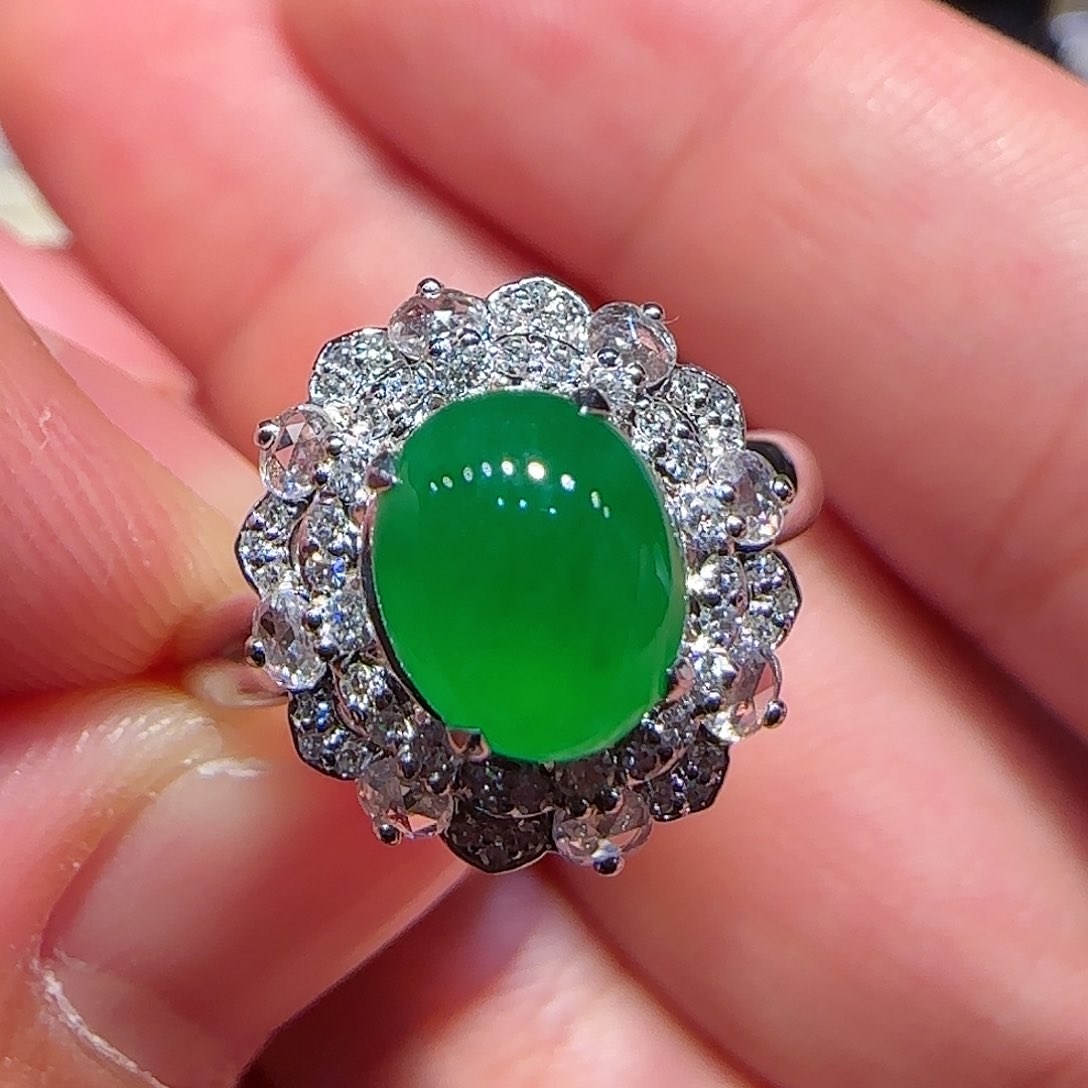 翡翠戒指18K金镶嵌戒指