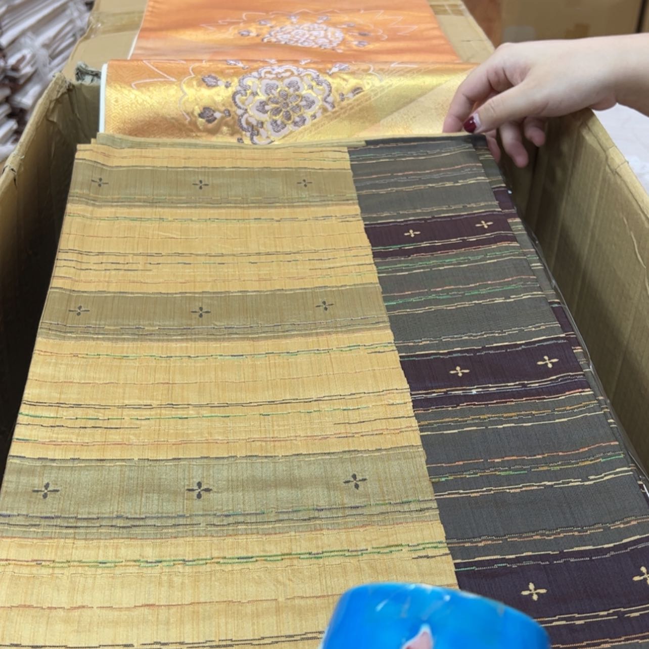 【闪购商品】H****制陶瓷马克杯带盖勺