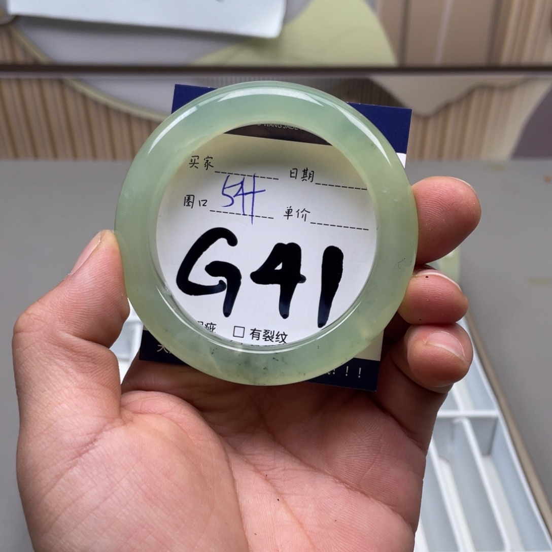 岫玉手镯手镯未镶嵌