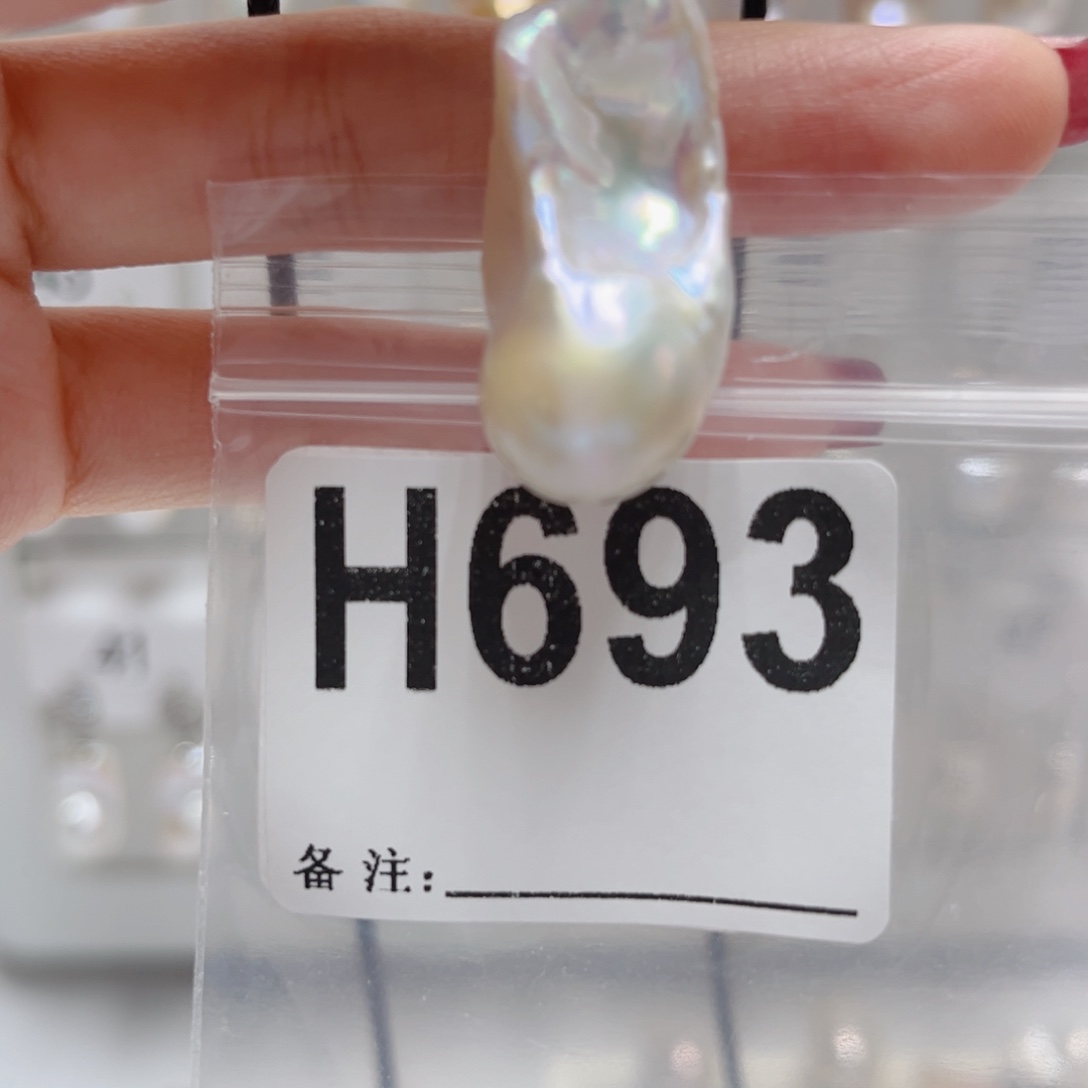 未镶嵌颈饰淡水珍珠