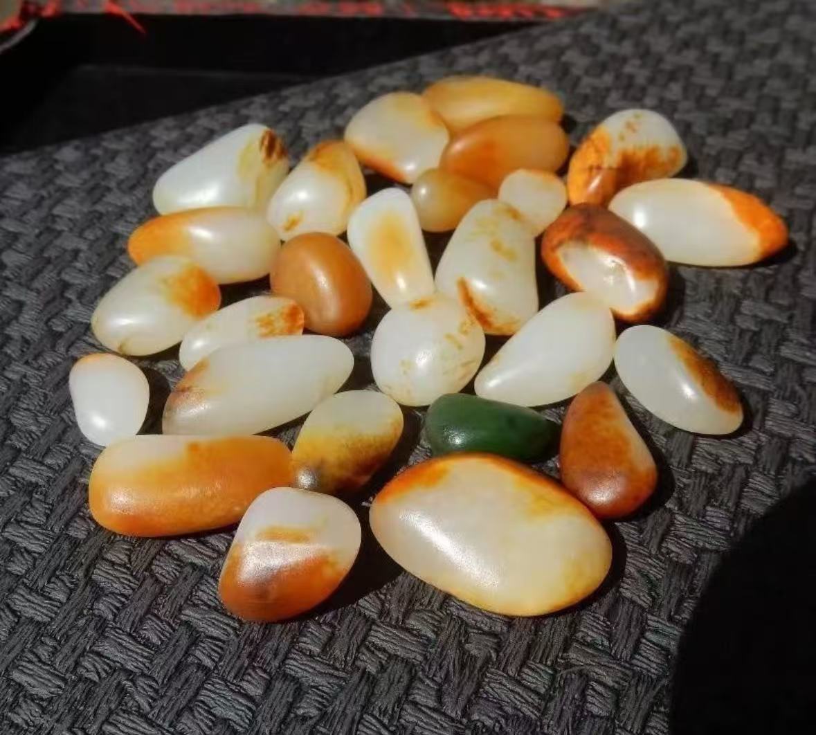 新疆和田籽石原石