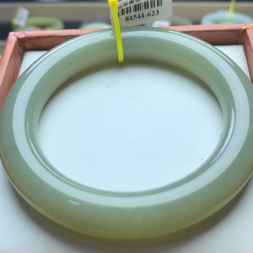 【闪购商品】和田玉手镯未镶嵌61.6