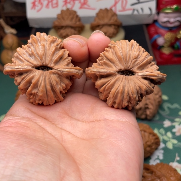 【闪购商品】把件文玩核桃?**子46楼