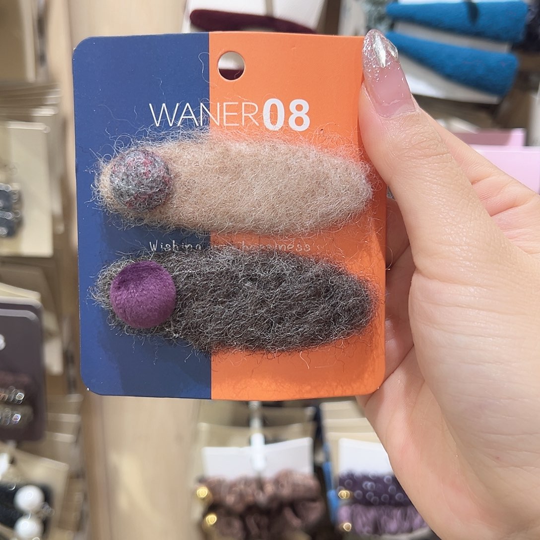 ****羽毛铁合金豆豆拼色掰掰夹