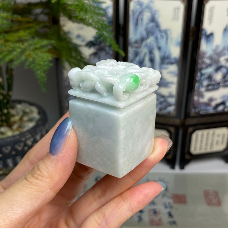 飘绿生肖龙印章摆件手把件 天然翡翠A货 