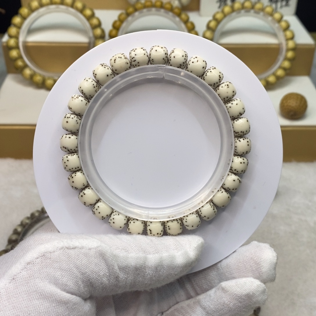 淡***笑手串星月菩提原生态8/7