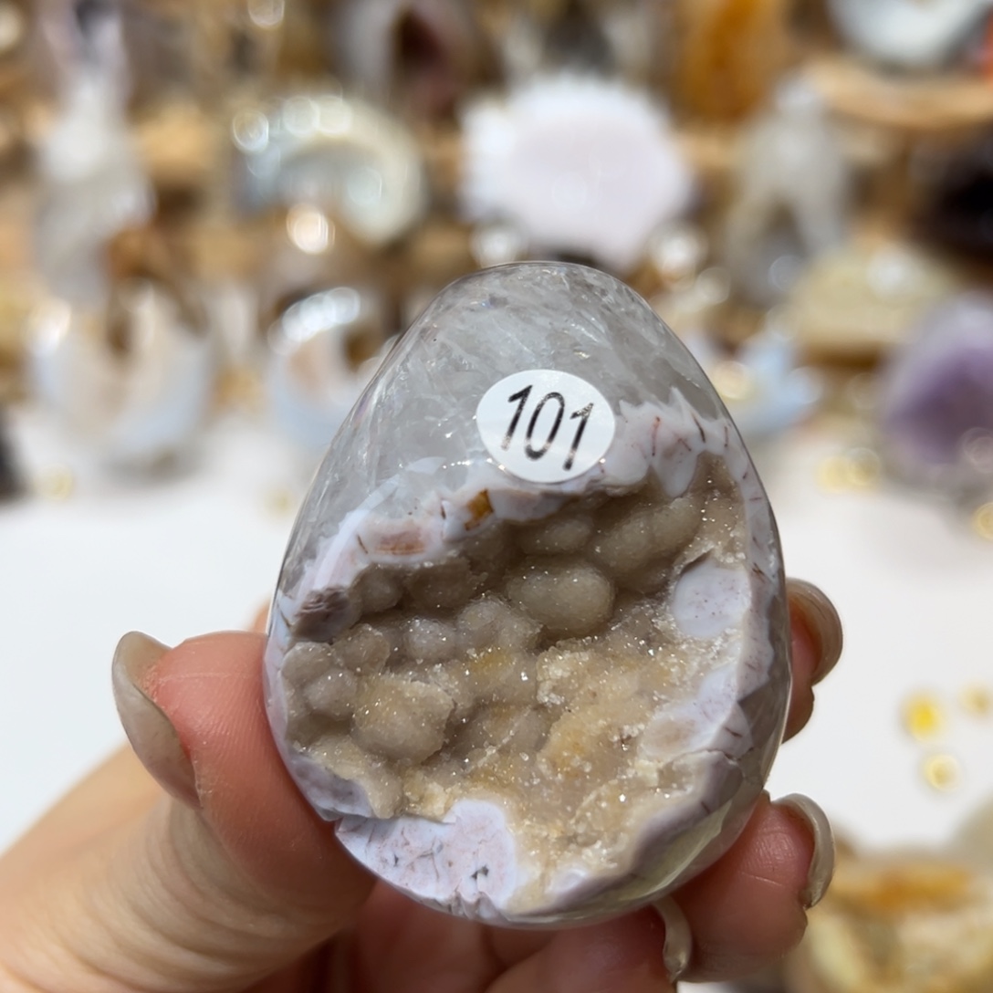 玛瑙/玉髓未镶嵌雕刻件