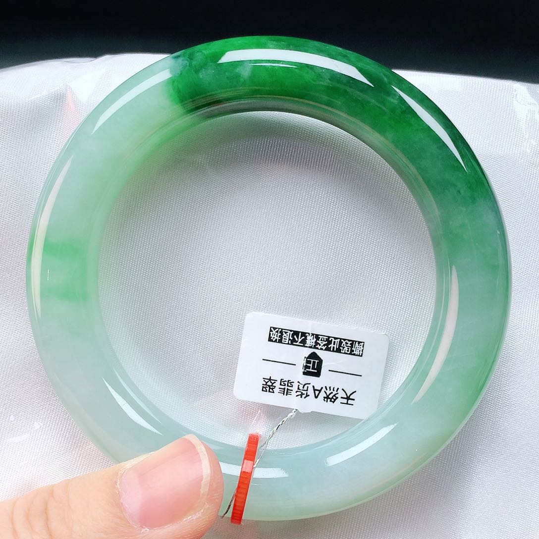 翡翠手镯未镶嵌56胖圆