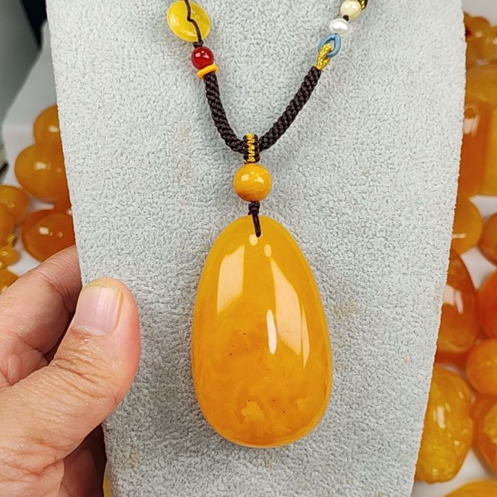 蜜蜡吊坠(赠链)未镶嵌